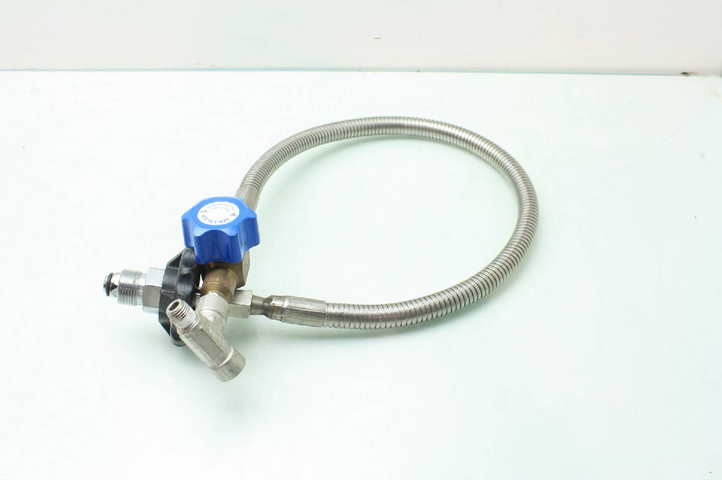 ASGE Regulator Concoa CGA580 High Purity Cylinder Connection 30" Long