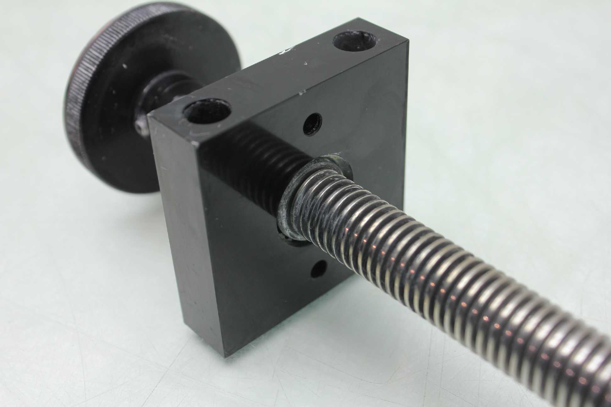 Misumi Type Acme Square Thread Lead Screw with Acetal Nut and Hand