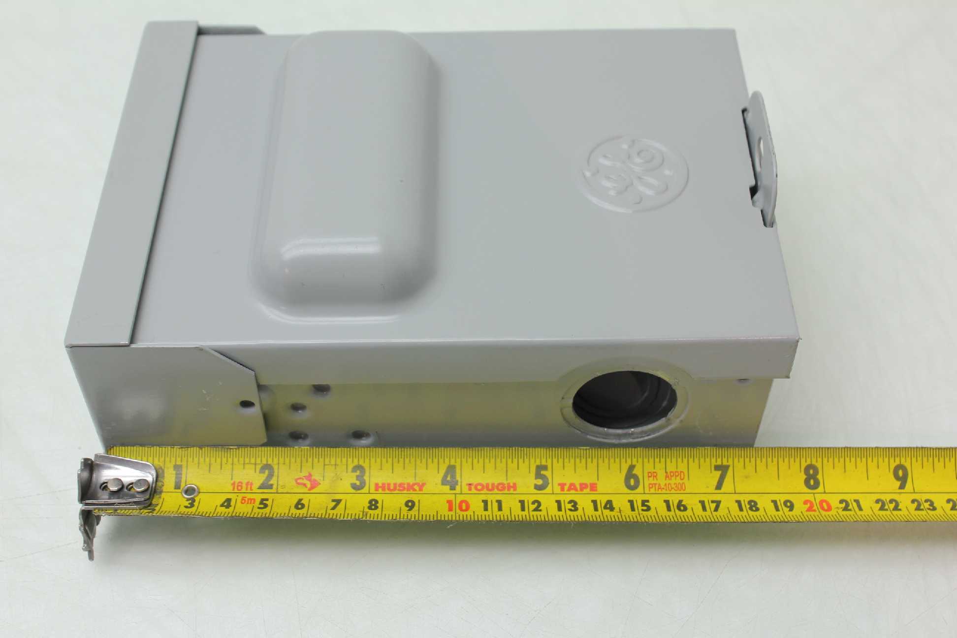 GE TF30R Puller Type Air Conditioner Disconnect Steel Enclosure Nema 3R