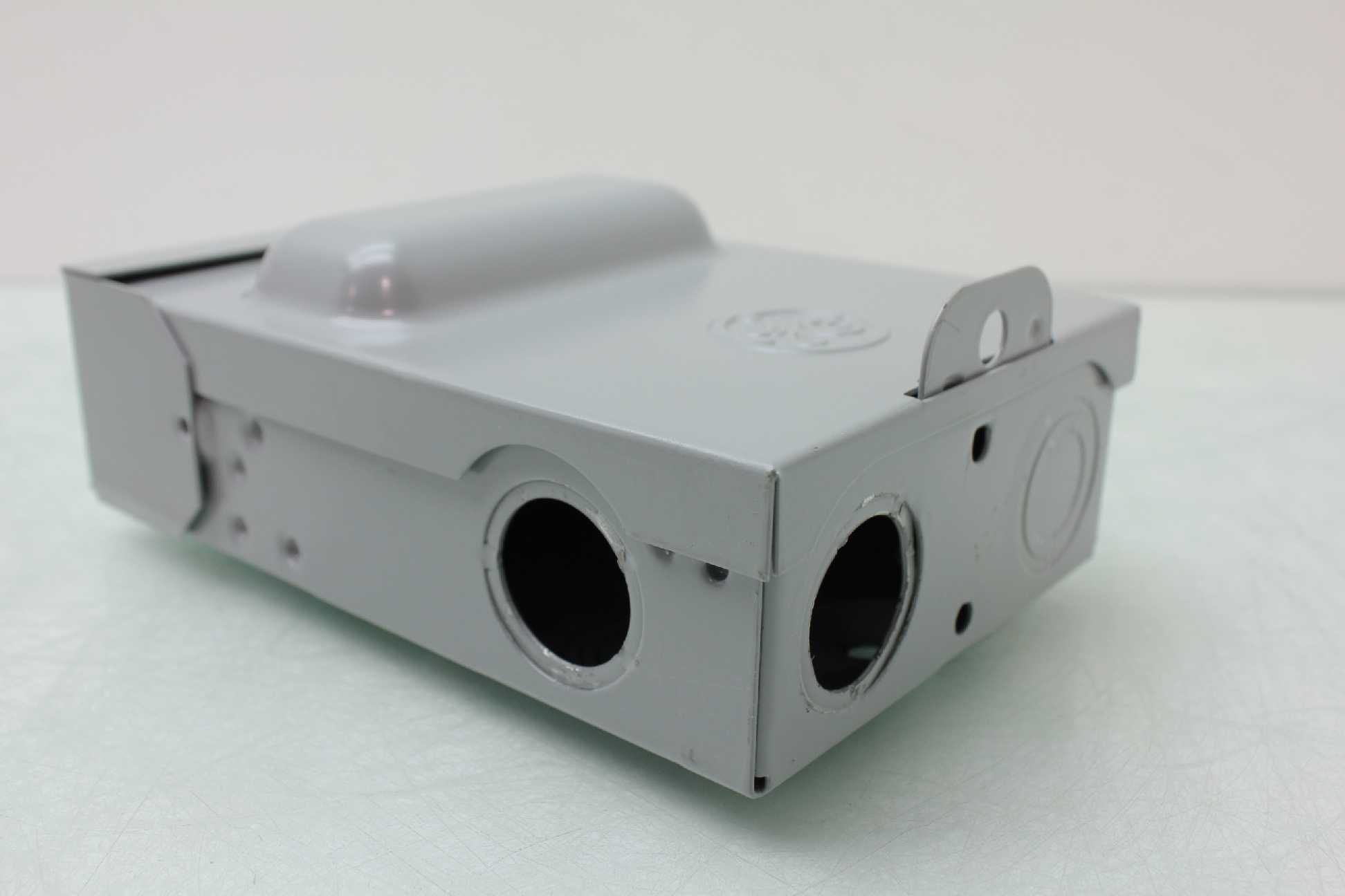 GE TF30R Puller Type Air Conditioner Disconnect Steel Enclosure Nema 3R