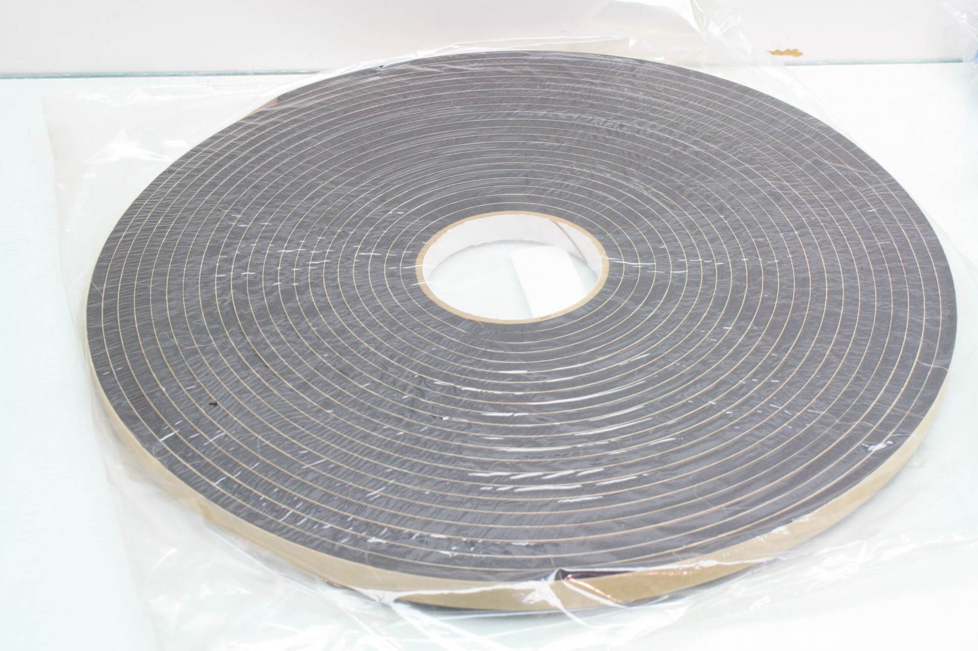 25 New Rolls EPDM/SBR Foam Sealant Gasket Tape 1/2" Wide x 1/4" Thick P8125 eBay