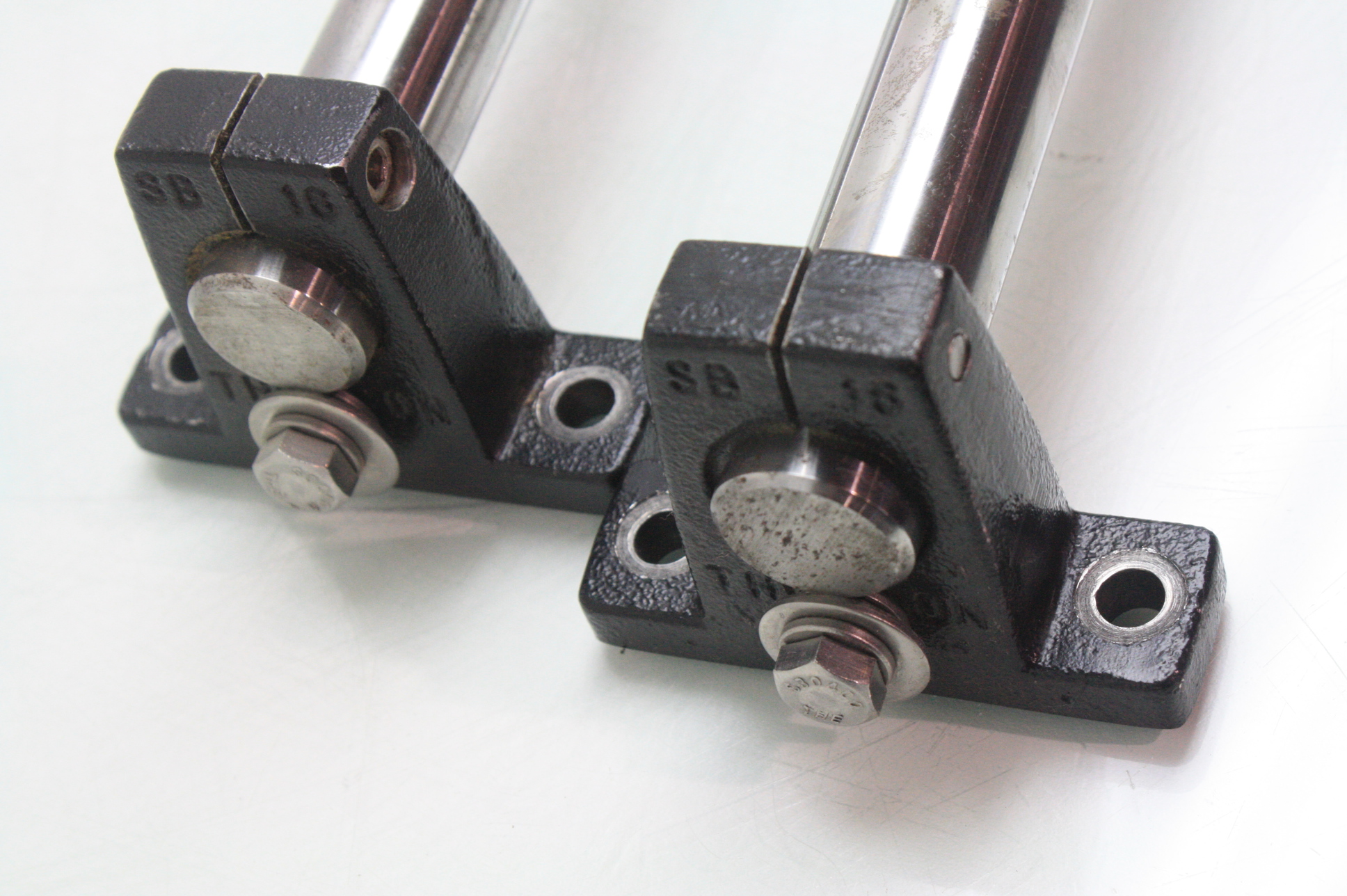 2 Thomson SSUTFB16 Linear Flange Mount Ball Bushing Bearing 60