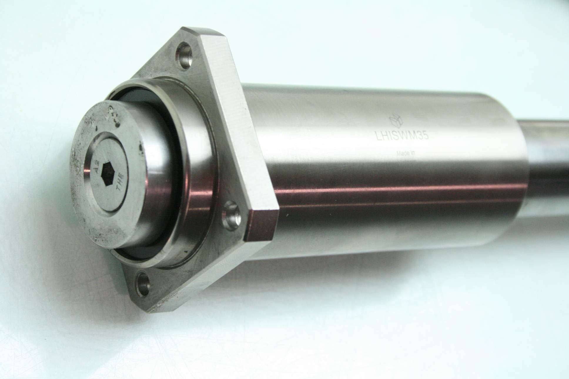 2 Misumi LHISWM35 Flanged Double Ball Bushing Linear Bearings 440mm Shafts eBay