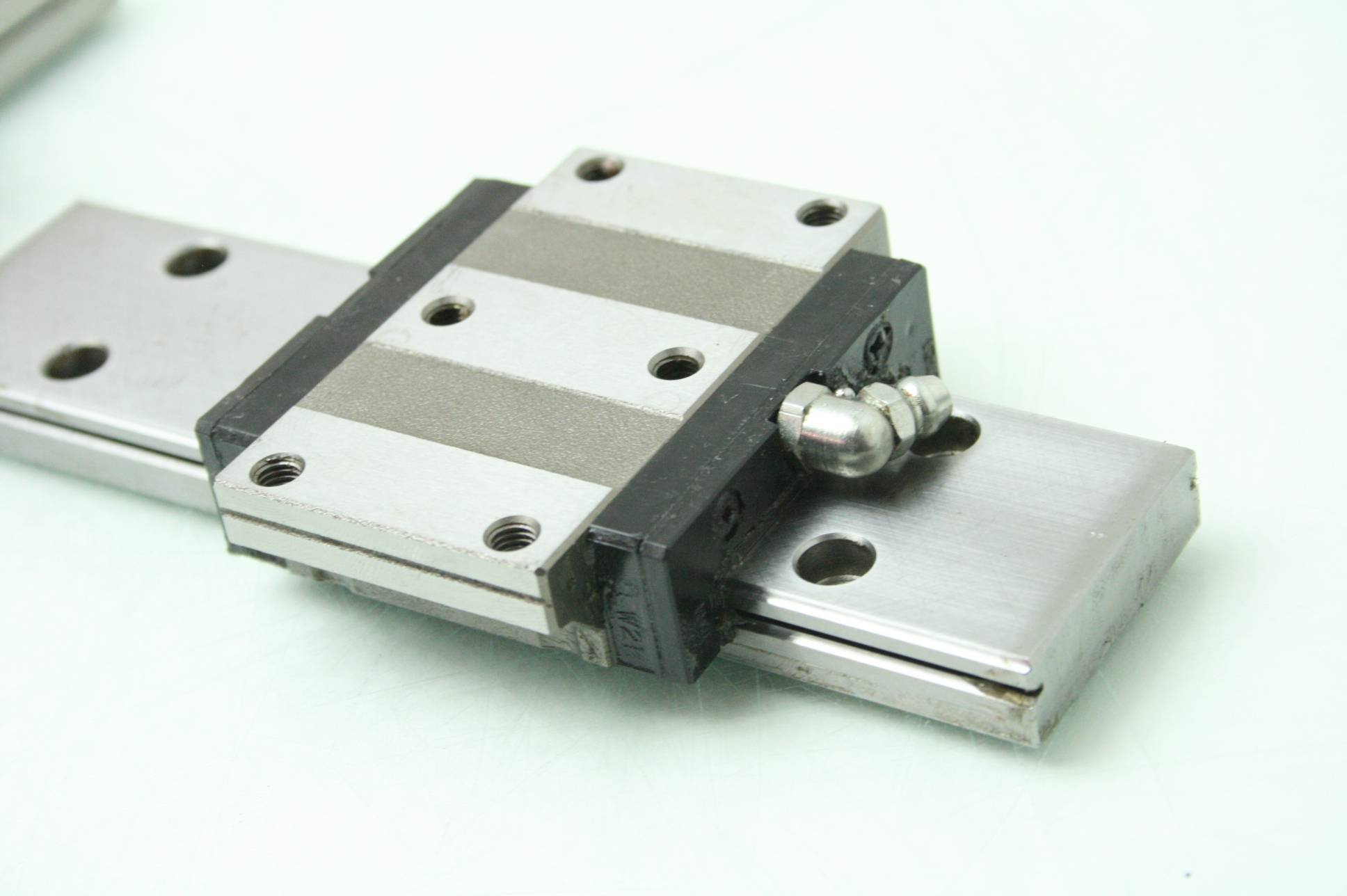 2 NSK LW21 Wide Style Linear Guide Rails 150mm Long Recirculating