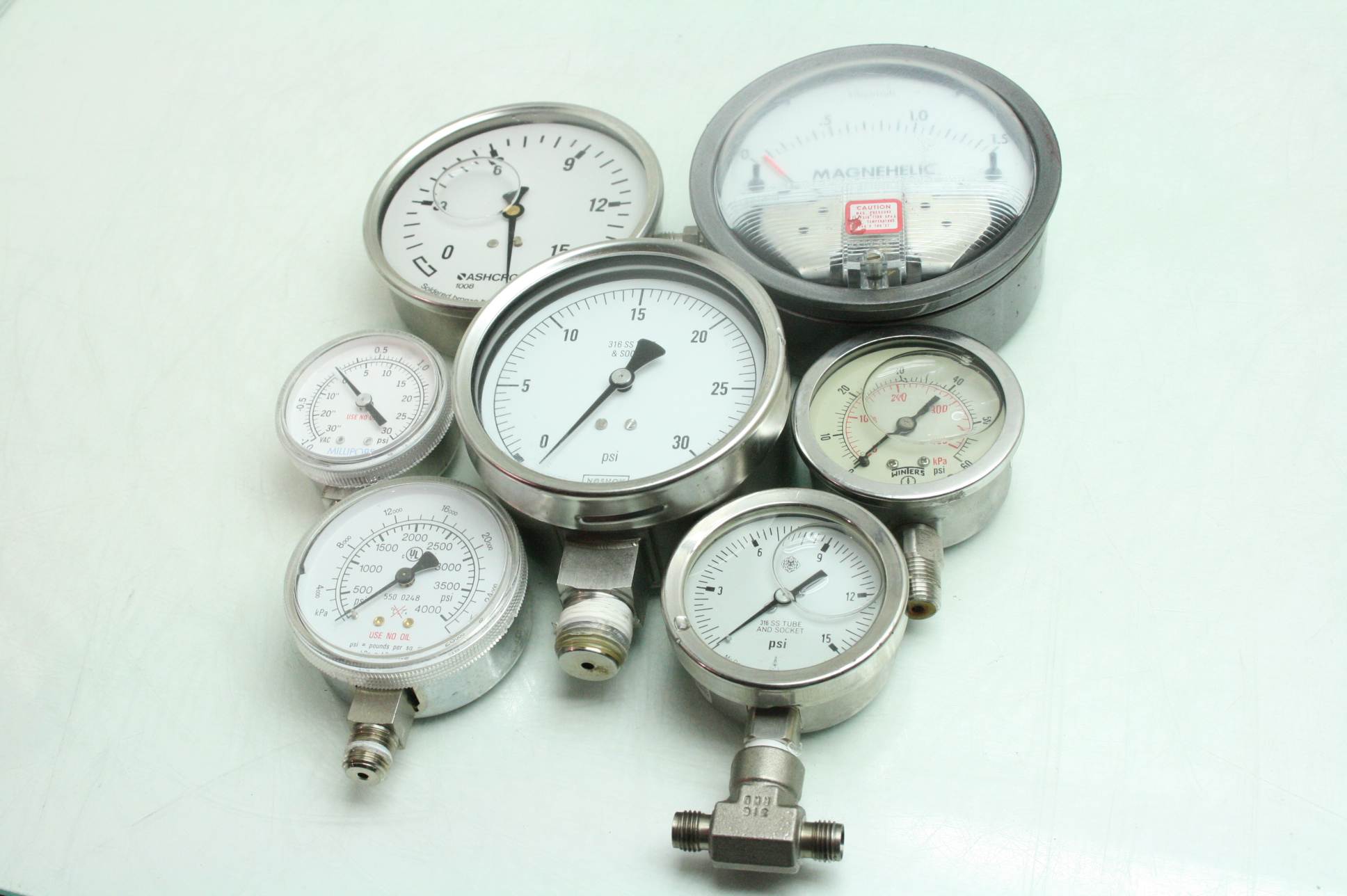 Span 010138C / Ashcroft Dwyer 20001.5 kPa Vacuum Stainless Pressure