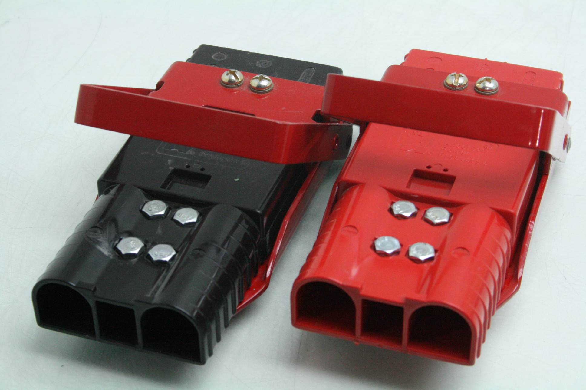 4 Anderson SBX350 Connector 2/0 Wire Gauge 350 Amp Red / Black 923G1