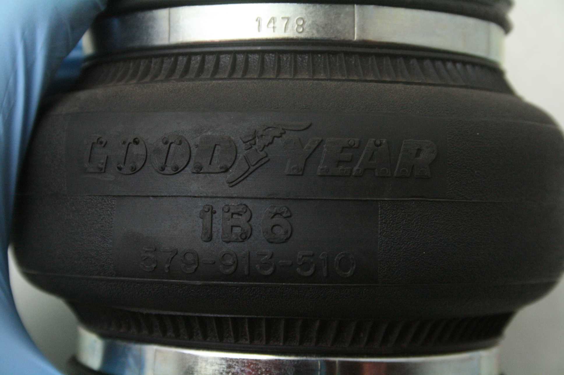 New Enidine / Goodyear Bellows Air Spring YI1B6531 2.8" Stroke x 850 lbs