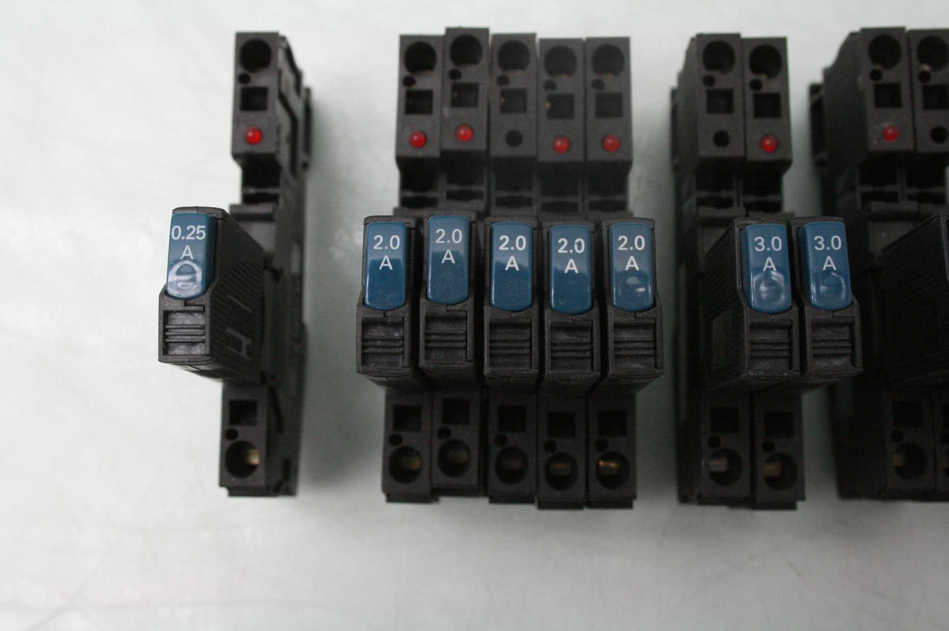 18 Phoenix Contact ST4FS1/C Fuse Holder Sockets TCP 0.25 10 Amps Rated