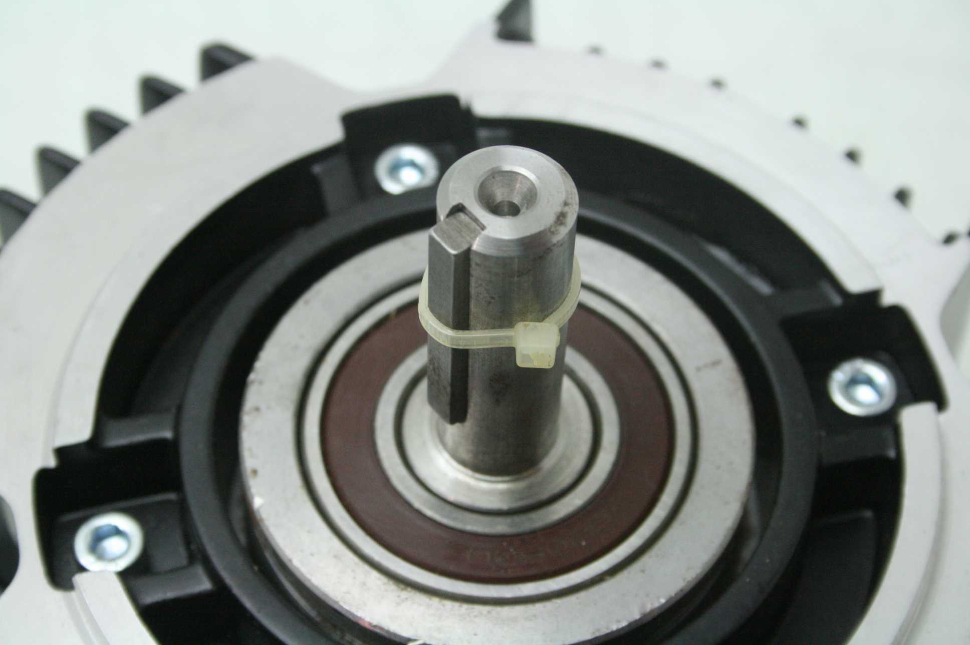 Warner EM5020 3600 RPM Electric Brake Module 90V DC Coil 5/8" Shaft