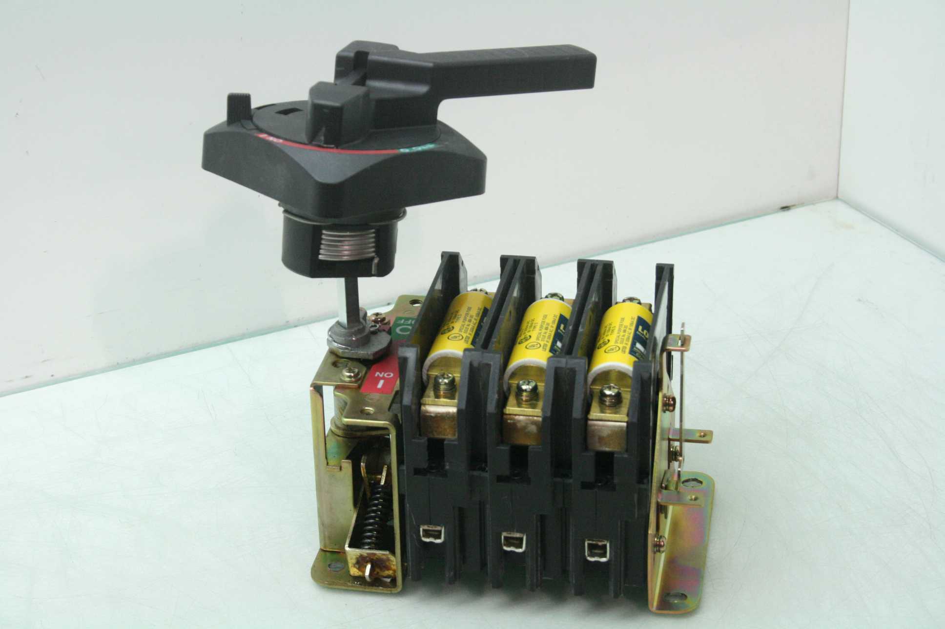 AllenBradley 194RNJ100P34 Rotary Fused Disconnect Switch 600VAC