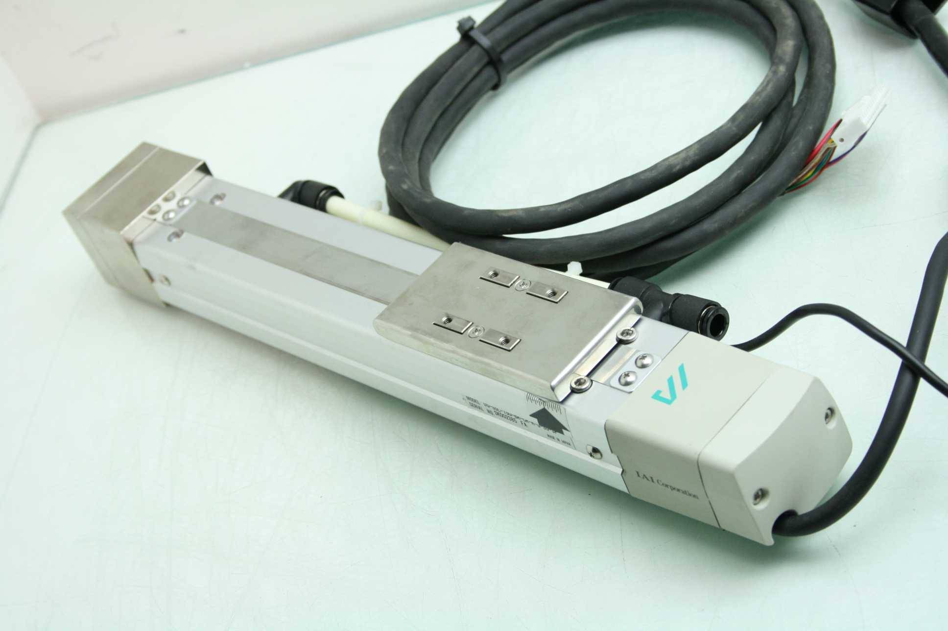 IAI Intelligent Actuator DSS5L150BRCR Ball Screw Actuator 150mm Travel