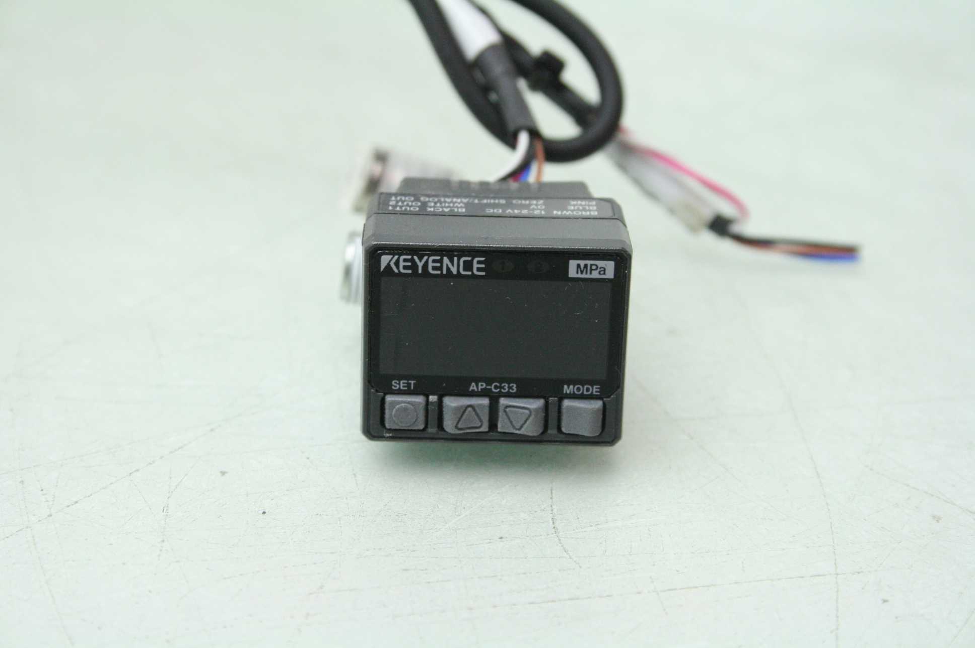 Keyence APC33 Ultra Compact Digital Positive Pressure Sensor 0 1 MPa