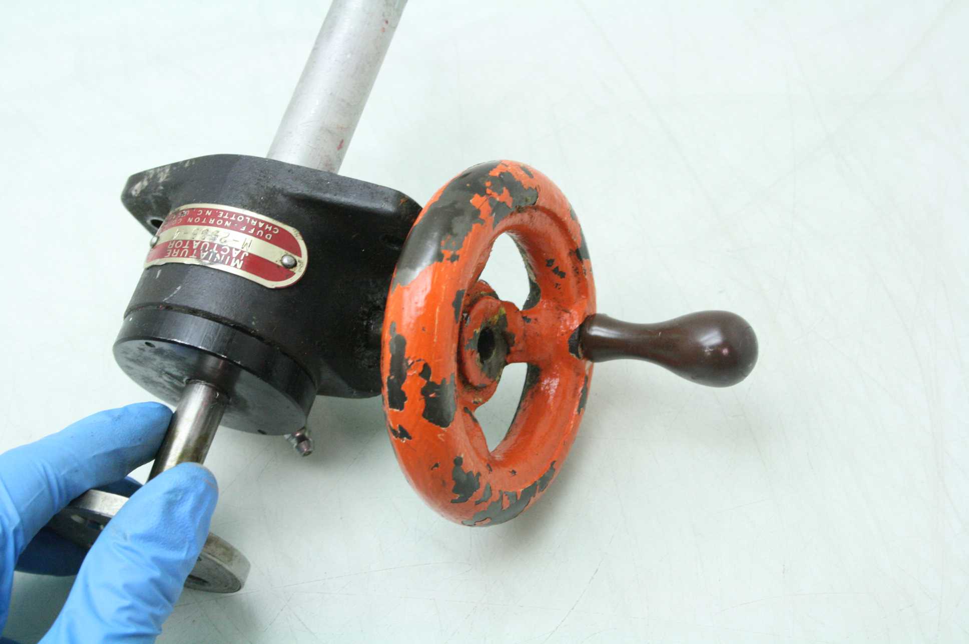 DuffNorton M25554 Linear Machine Screw Actuator / Jack / 4" Travel