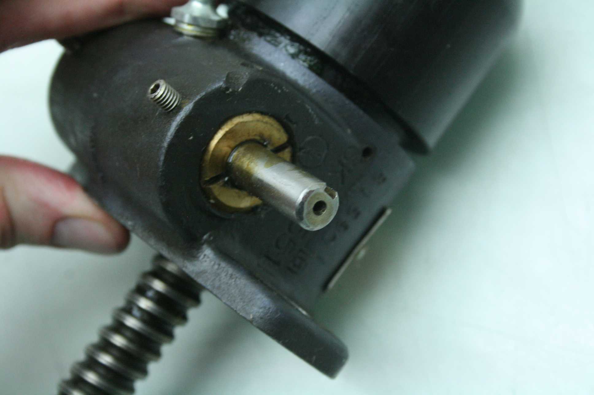 DuffNorton M2863010 Linear Machine Screw Actuator / Jack / 10" Stroke