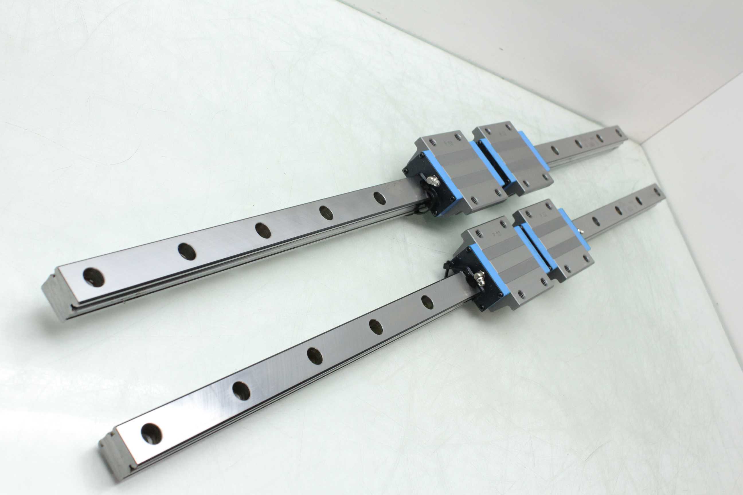 2 IKO LWH30 Caged Linear Motion Guide Rails Linear Bearings MHT30