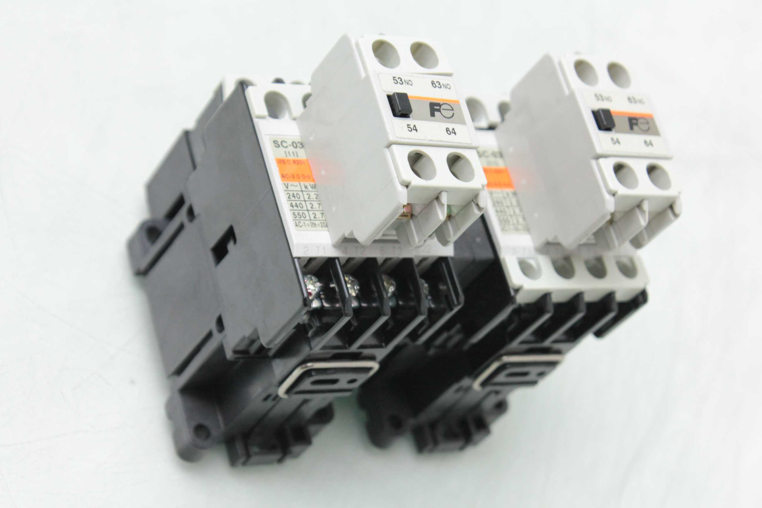 Fuji SC03 Reversing Contactor with SZA20 Auxiliary Contacts 110120V