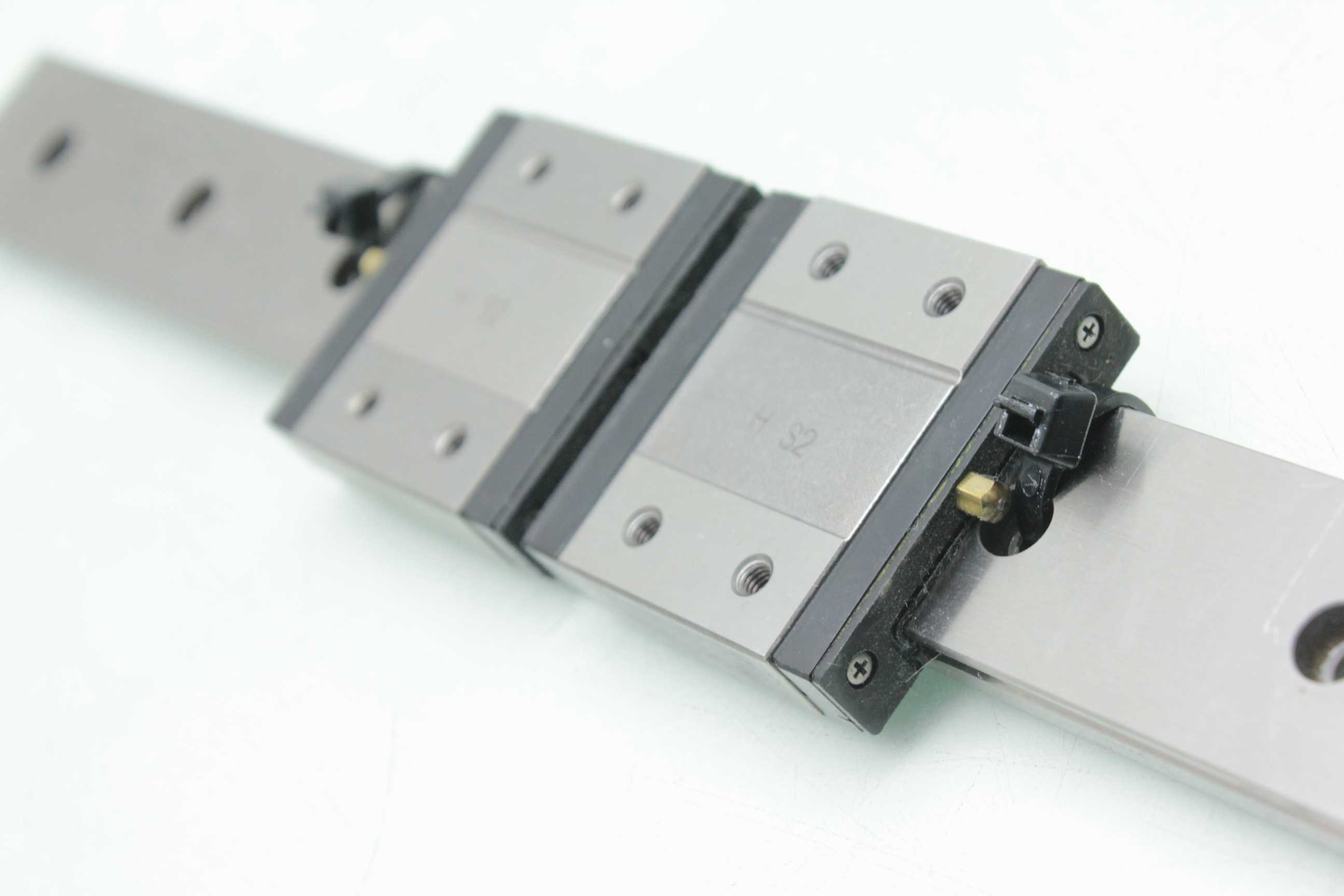 2 IKO LWLF30B Linear Motion Guide Rails w (4) Blocks / 325mm Long eBay