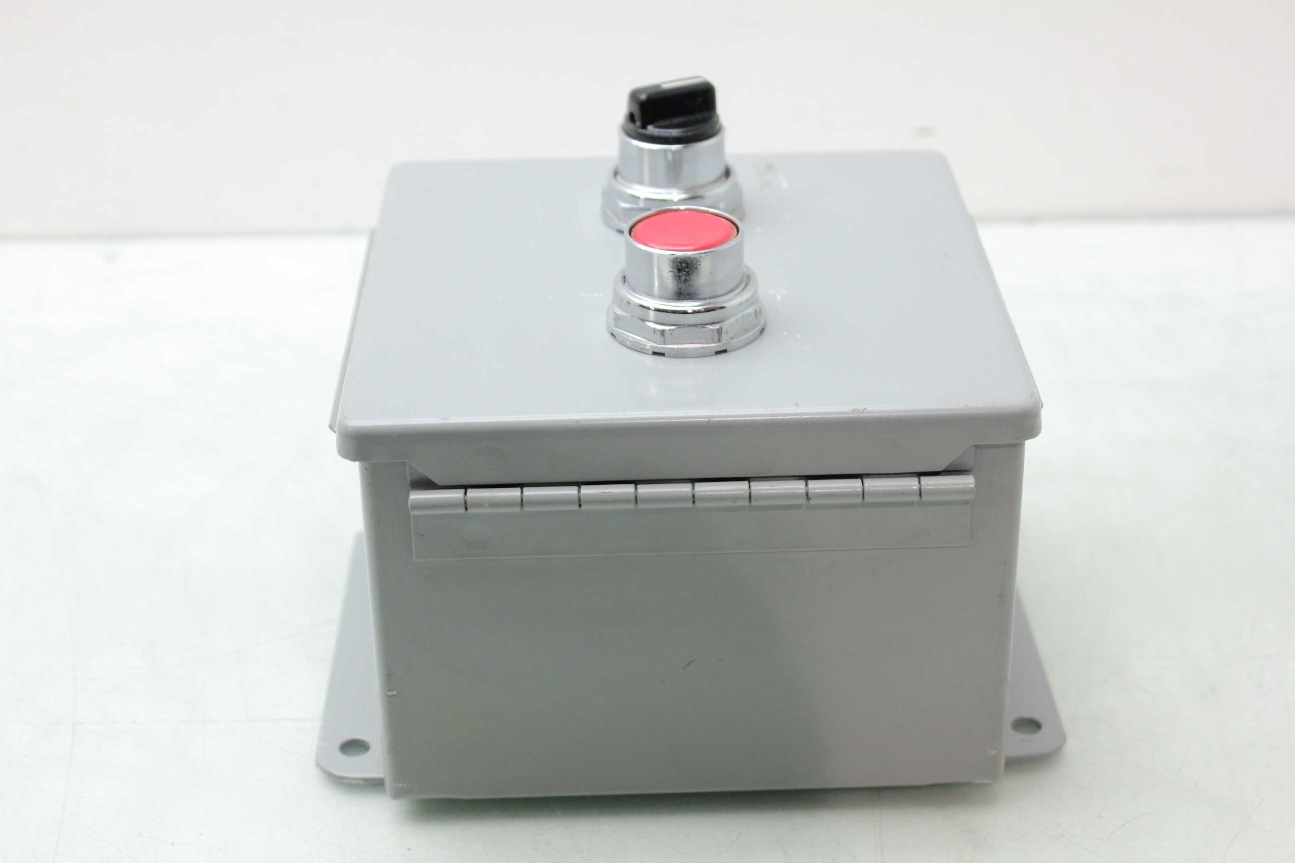 Hoffman A606CH Junction Box Nema 12 Hinged Cover Steel Conduit 6" x 6" x 4"