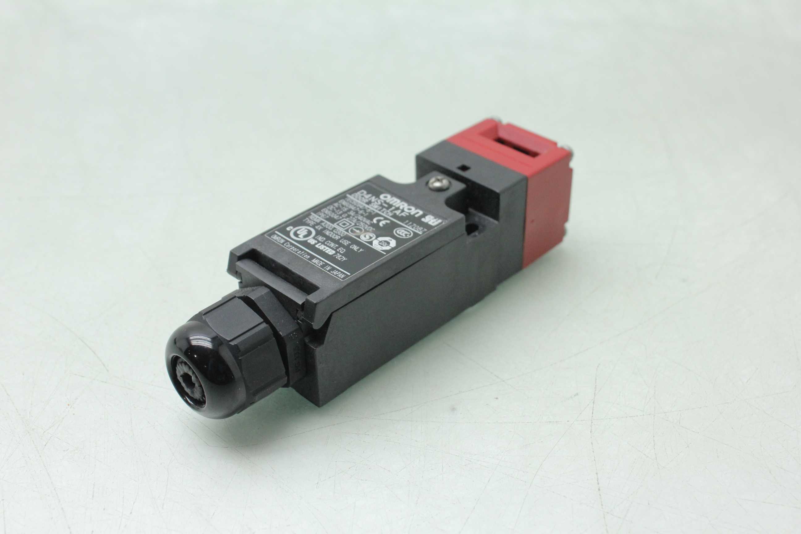 Omron STI D4NS1AF Industrial Safety Door Interlock Switch