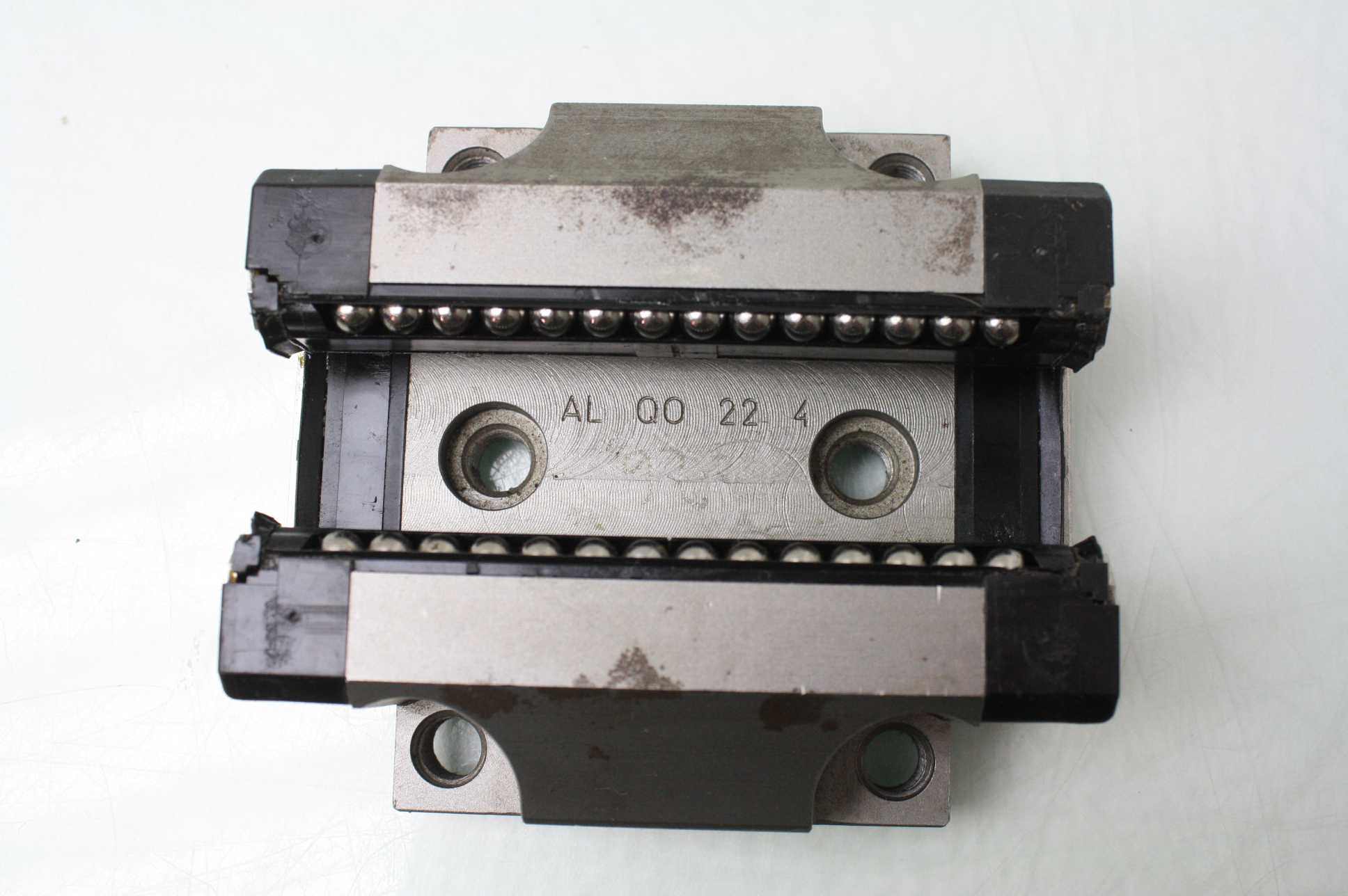 SKF LLRHC35AT1 Linear Guide Rail Block eBay