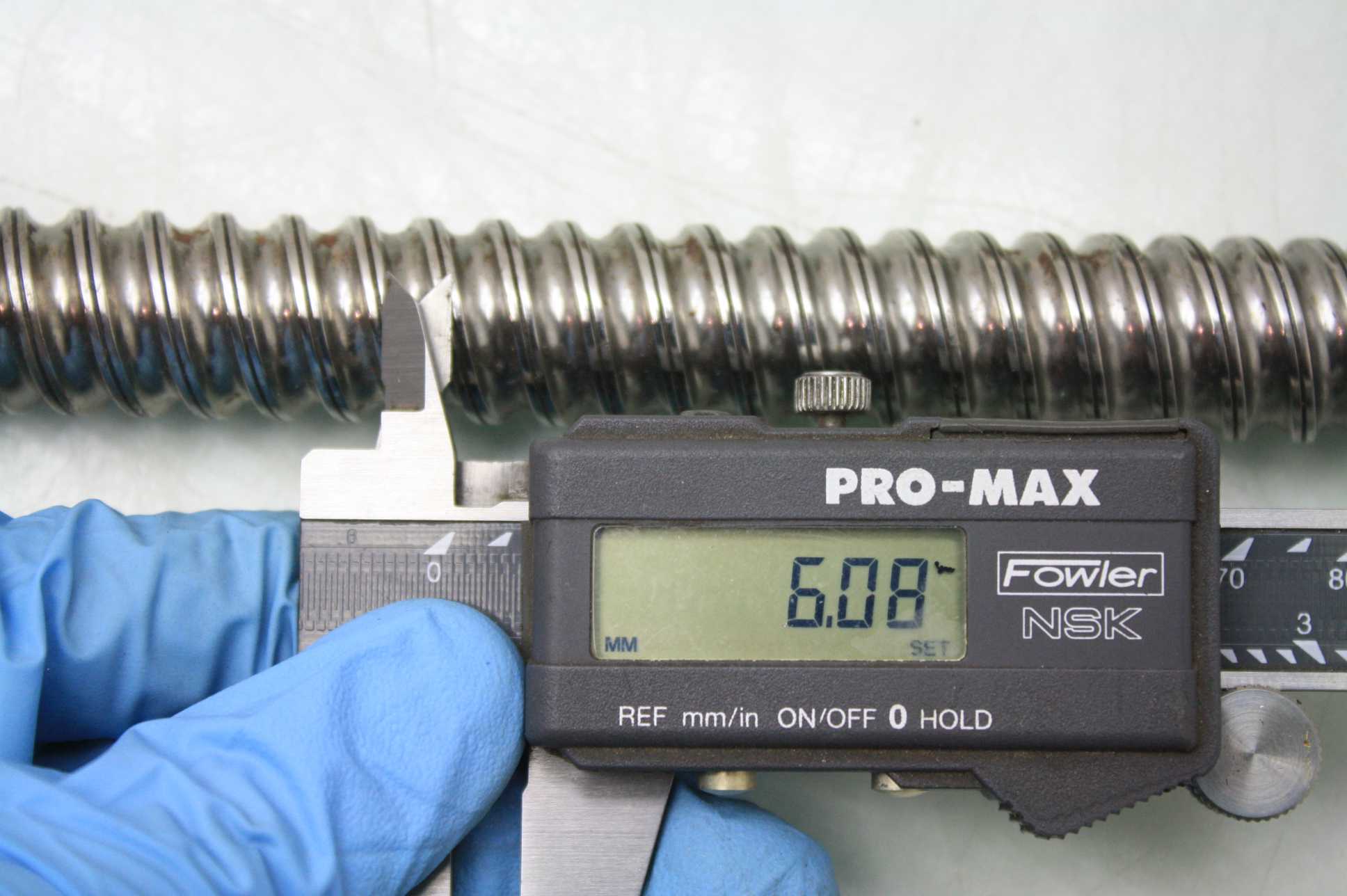 Thomson Ball Nut R0702 Ball Screw w/ Nut and Wiper Kit 740mm Long