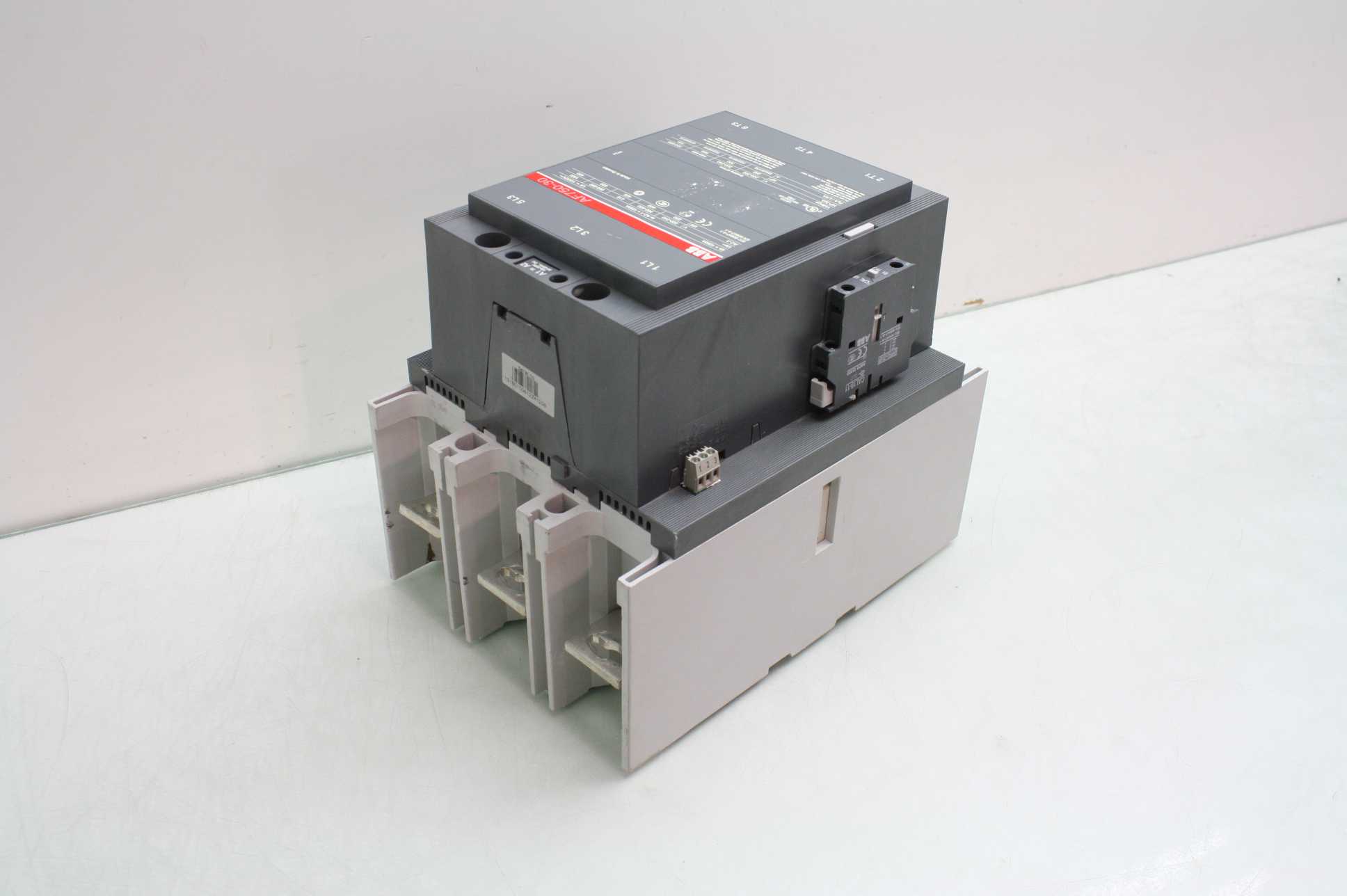 ABB AF7503011 Industrial 3 Pole DC Contactor 100250V AC/DC Coils