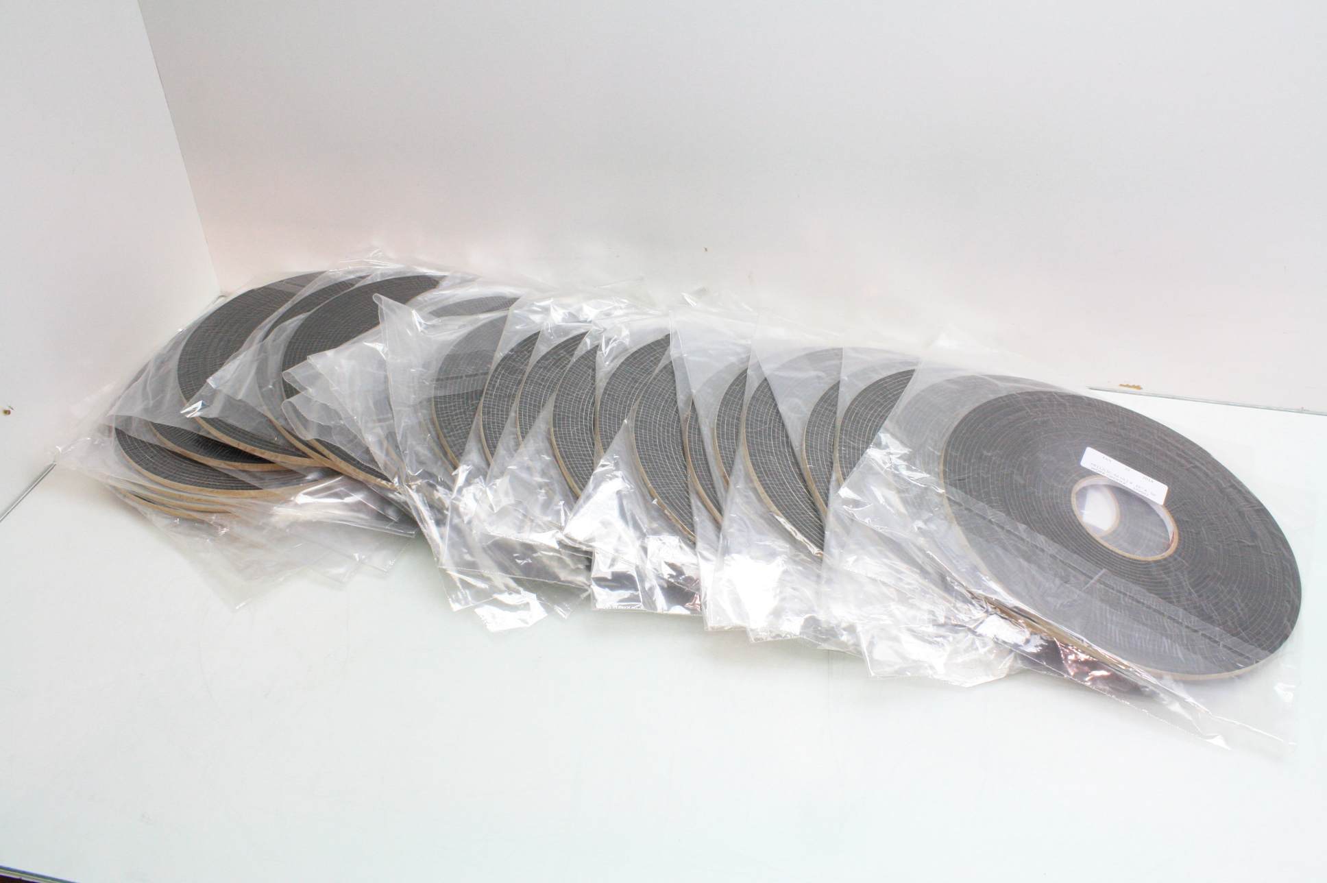 25 New Rolls EPDM/SBR Foam Sealant Gasket Tape 1/4" Wide x 1/8" Thick