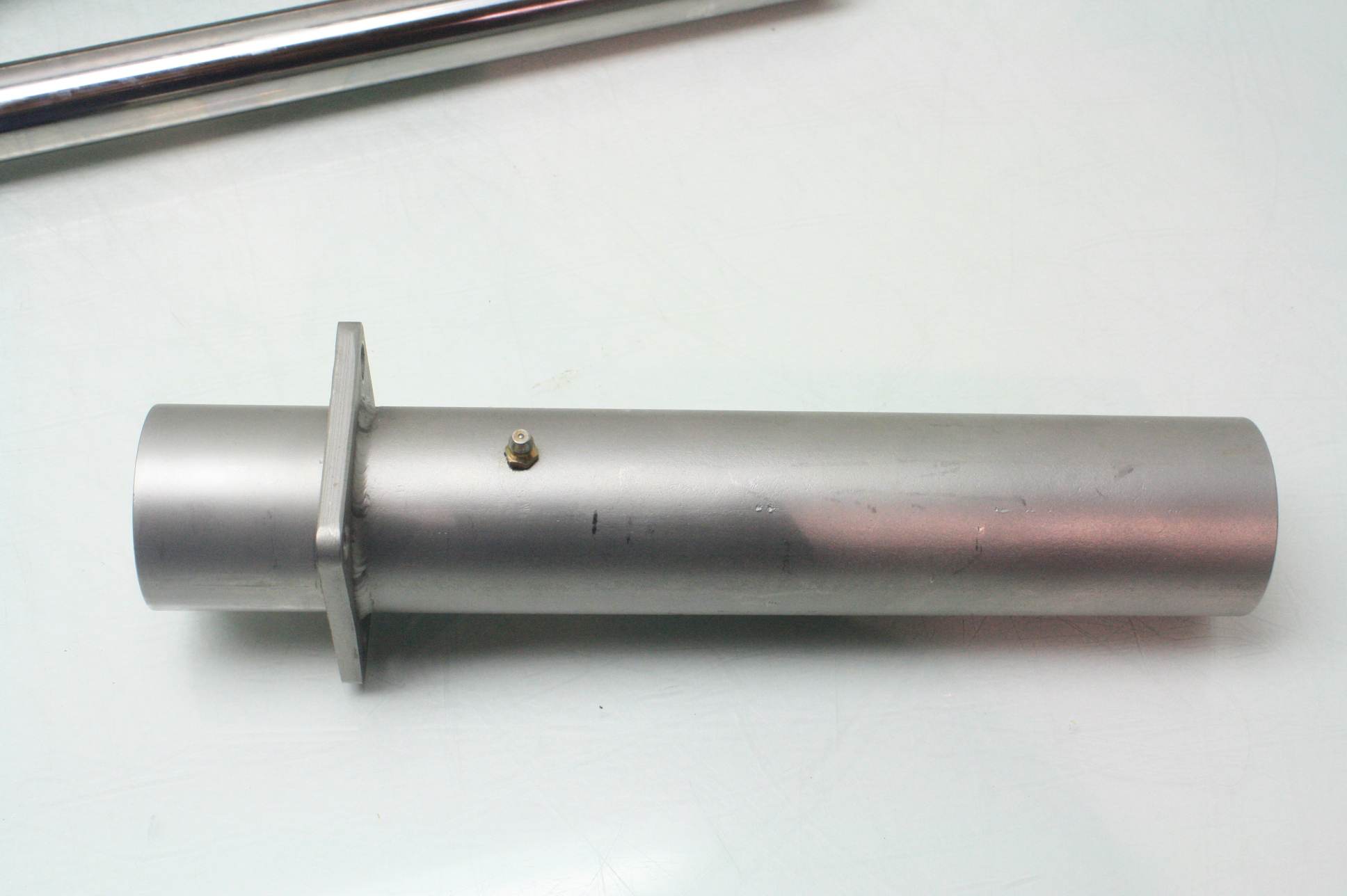 2 Thomson Flange Mount 11/4" Ball Bushing Linear Bearings 44" Linear