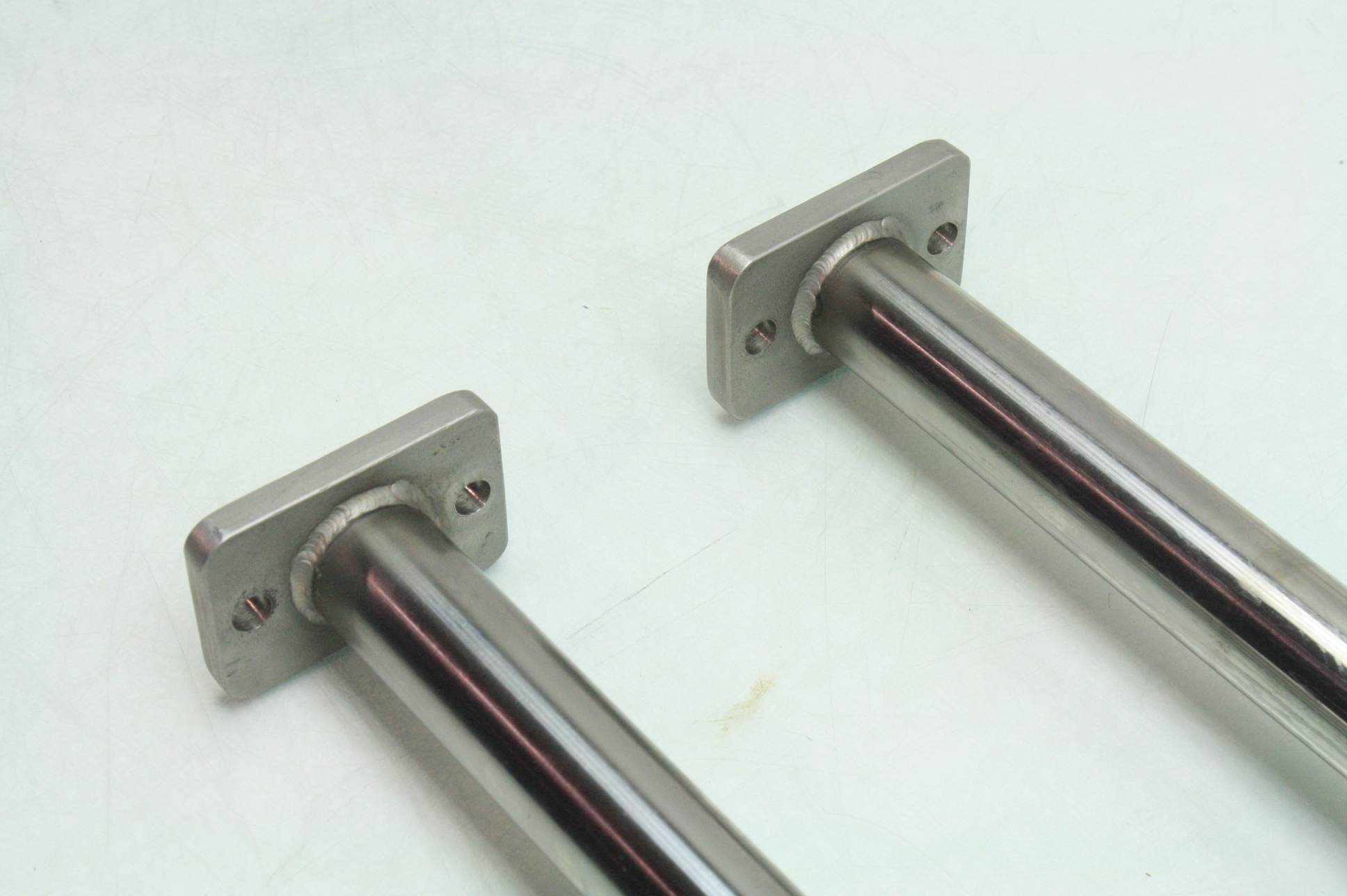 2 Thomson Flange Mount 11/4" Ball Bushing Linear Bearings 44" Linear