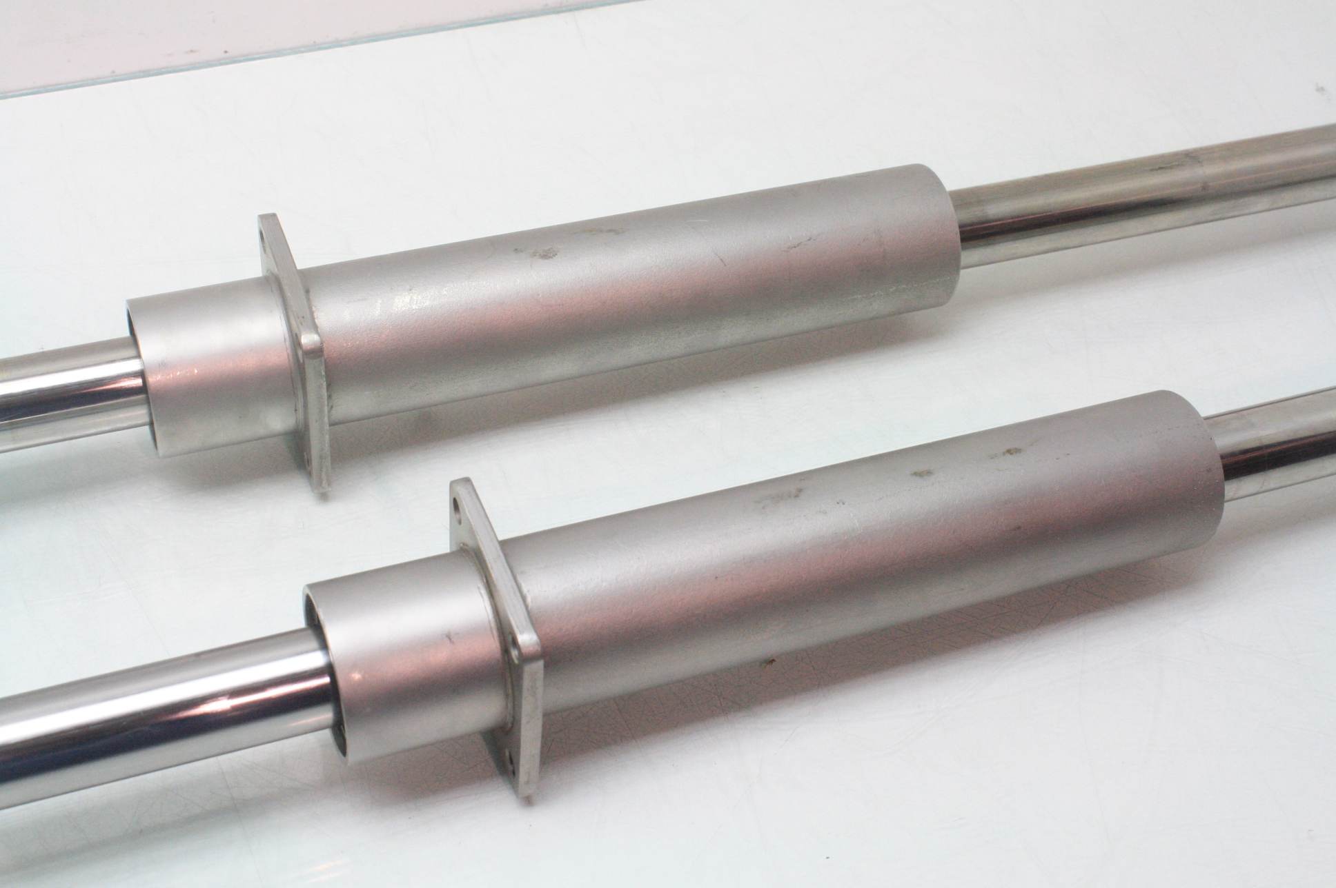 2 Thomson Flange Mount 11/4" Ball Bushing Linear Bearings 44" Linear