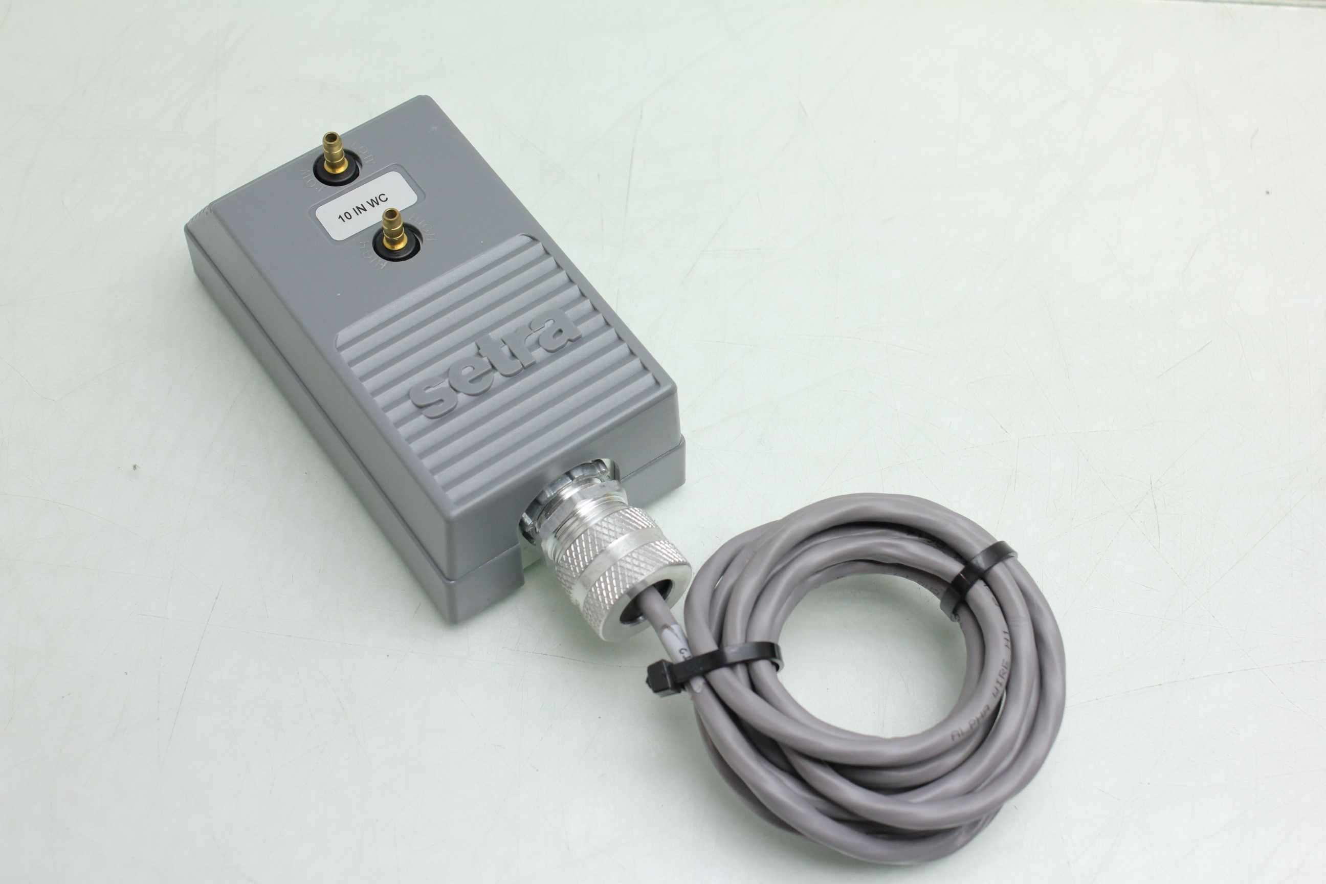 Setra 2641010WD2DA1F Differential Pressure Transducer 010" WC Output